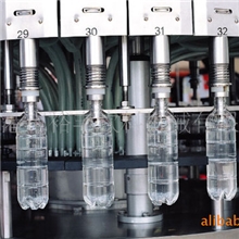 供应三合一常压灌装机