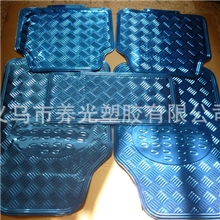 厂家直供时尚环保2038pvc注塑铝膜五片通用脚垫闪闪发光汽车垫