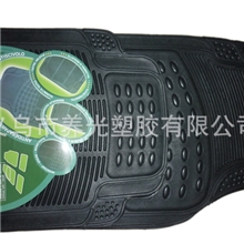 厂家直供应2038黑色眼睛橡胶四件套汽车脚垫汽车地垫