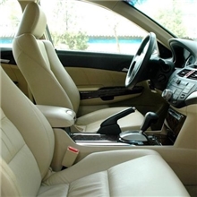 打特价本田锋苑+门专用皮价格1700