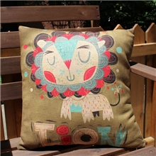 外贸宜家小狮子抱枕可爱风靠枕批发zakka靠垫来图来样加工