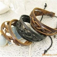 厂家供应2010年最新韩版牛皮手链