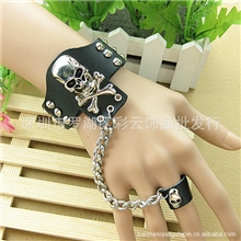 欧美朋克皮手链戒指街舞摇滚表演夸张骷髅头尖铆钉铁链手掌皮手链