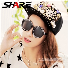 大圆框英文字母太阳镜荷兰屋复古圆形墨镜潮男女款百搭炫彩眼镜