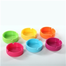 特价3.5寸硅胶圆形烟灰缸烫不坏易清洗新式礼品家居用品多色彩
