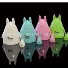 龙猫可爱高档车载香水汽车香水座香膏汽车内饰装饰用品