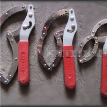 拷式机油滤清器扳手机油格扳手机滤扳手中号小号