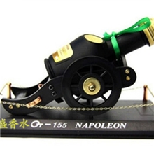 汽车用品高级磨砂酒瓶汽车香水座拿破仑皇家礼炮车载香水