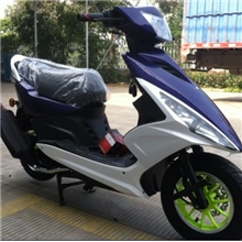 两轮踏板摩托车，鬼火，小钢炮，雅马哈发动机，一比一