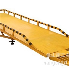 厂家热销登车桥移动式登车桥