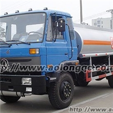 东风平头单桥加油车产销两全加油车