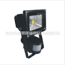 10W红外线人体感应泛光灯10WLED人体感应投光灯LED感应灯
