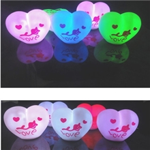 A018【厂家直销】love爱心七彩小夜灯（可印logo公司礼品赠送）