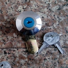 批发供应MS401半铁圆型锁/配电箱锁/开关柜门锁（图）