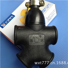 揭阳棉湖一体成型包胶防水防爆大字型人字型10孔地拖排插黑色阻燃