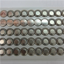 各类玩具及闪光球上用的电子恒光AG13/LR44纽扣电子批发