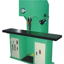 供应Y35系列龙门式压装液压机，Y35系列龙门式压装液压机