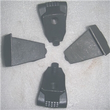 轮胎拆胎机底部带牙大脚卡爪