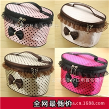 韩国圆点可爱专业化妆包手提新款蕾丝大容量旅行便携包洗漱包