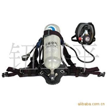 供应消防器材，正压式空气呼吸器.消防员装备