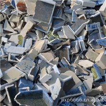 长年销售刚玉莫来石匣钵等废旧耐火材料