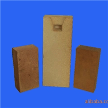 锆质耐火制品