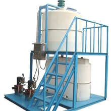供应加药塔。加药装置