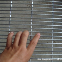 现货供应监狱防爬网、小区防护装饰网、场地围网-乾嘉网栏