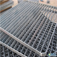 弘亚鸿加工定做不同类型踏步钢格板