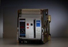 士林万能断路器BW-3200H/2000A/4P