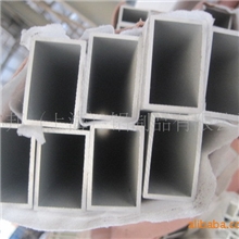 生产厂家销售铝方管，规格100*30*1.2mm,80*80*4mm,80*40*2mm