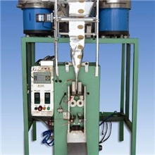 螺钉螺栓混合自动包装机、塑料片自动包装机