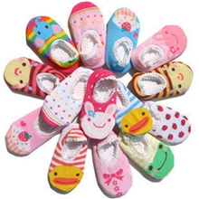 秋冬纯棉儿童袜子批发点胶船袜宝宝防滑袜/学步袜/卡通童袜批发