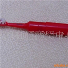 自带牙膏的牙刷