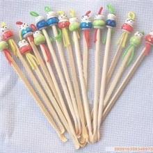 厂家直供纯天然木质竹耳挖全手工竹制掏耳勺耳扒娃娃挖耳勺