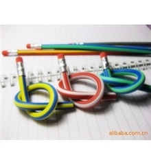 创意文具批发厂家直供18CM条纹软铅笔神奇可任意弯曲的铅笔9g