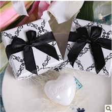 婚礼回礼小礼物黑盒礼品手工香皂创意个性礼品批发心形香皂