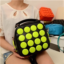 春季韩版时尚糖果色双肩包可手提学生包价格实惠供不应求