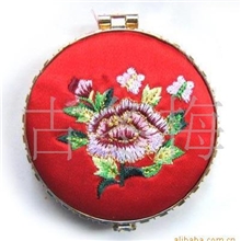 缎面绣花镜子双面女士化妆镜