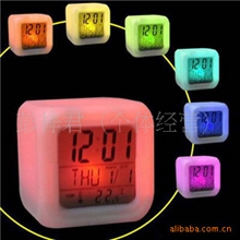 七彩闹钟心情变色钟七彩钟