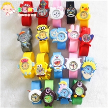 新款特价熊出没儿童手表批发男孩女孩拍拍表卷尺表啪啪圈手表