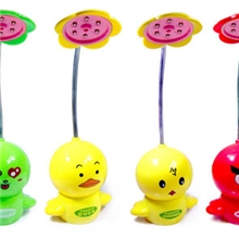 新款台灯卡通充电台灯（6灯）学习台灯LED台灯台灯批发照明台灯