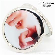 化妆镜厂家批发手牵手滴胶化妆镜可以定制各种图案小镜子