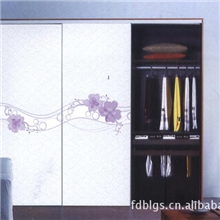 本公司提供优质精美多款式多色彩精美玻璃，精美玻璃