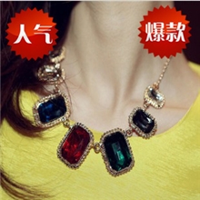 饰品批发韩国韩版欧美大牌首饰项链批发彩色大宝石短款项链