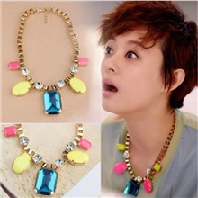 孙俪辣妈正传同款项链早春荧光彩色夸张大宝石项链短链推荐特价款