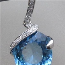 长兴珠宝工厂直出18K白金天然钻石与天然托帕石吊坠