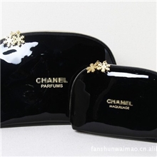 (暂时缺货）2013新款香*儿香家亮金雪花拉链化妆包大号和中号