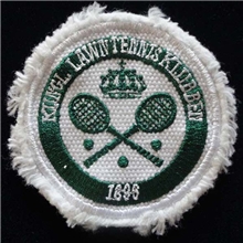 供應水洗繡花章、磨水洗布標、電腦繡花章