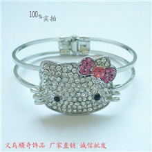 义乌厂家直销日韩可爱猫咪hellokitty手镯合金水钻S18